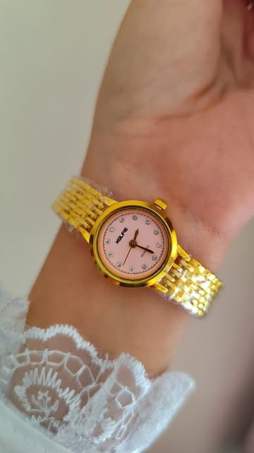 ساعت جذاب و اقتصادی